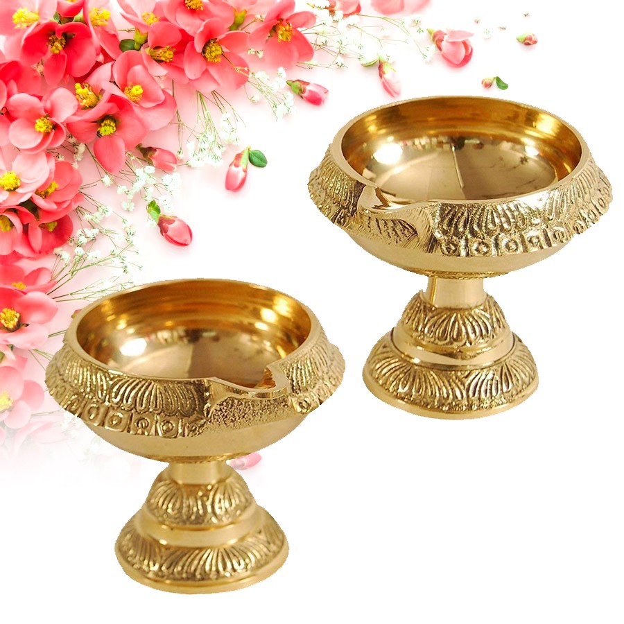 Kuber Diya with Stand | Table Diya for Puja | Heavy Brass for Pooja | Diwali Gift Item | Temple Decor | Home and Mandir (5 cm Height)